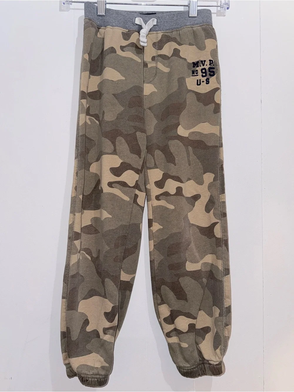 OshKosh B'gosh Boys Camo Fleece Jogger Sweatpants Size 8 EUC